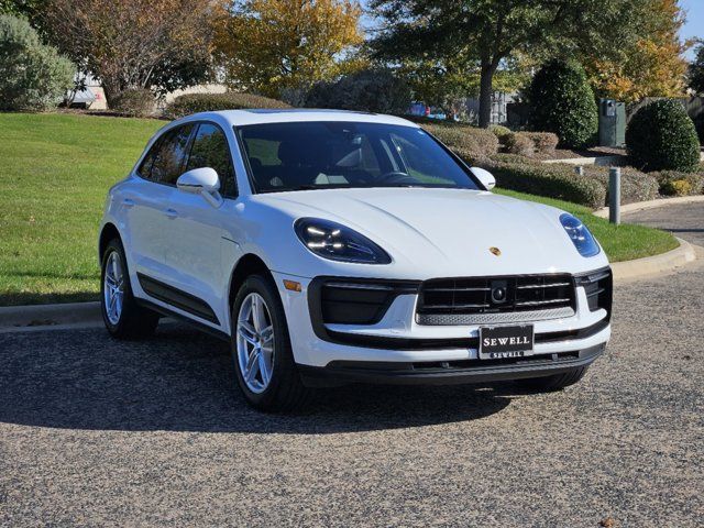 2023 Porsche Macan T