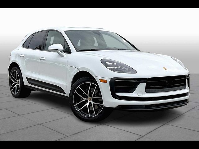 2023 Porsche Macan T