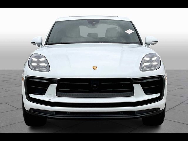 2023 Porsche Macan T