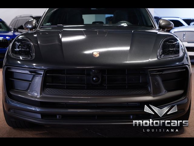 2023 Porsche Macan T