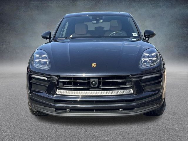2023 Porsche Macan T