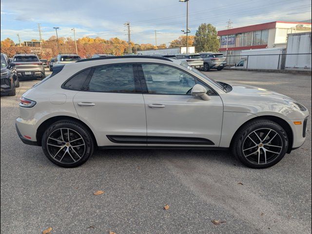 2023 Porsche Macan T