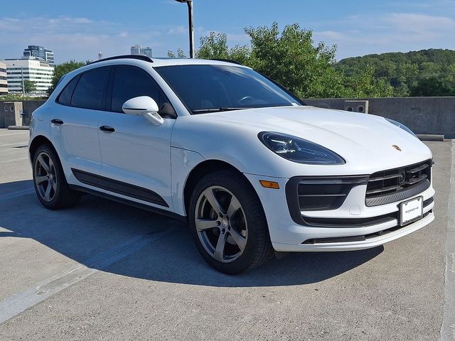 2023 Porsche Macan T
