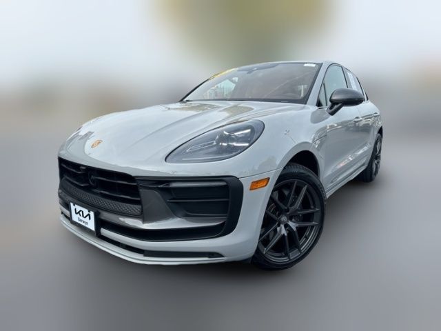 2023 Porsche Macan T