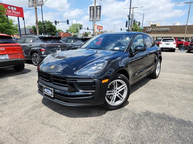 2023 Porsche Macan T