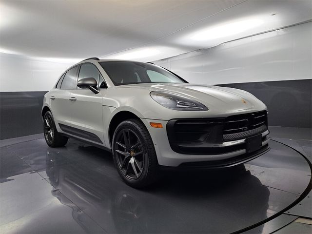 2023 Porsche Macan T