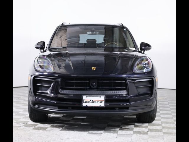 2023 Porsche Macan T