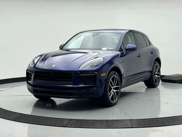 2023 Porsche Macan T