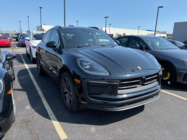 2023 Porsche Macan T