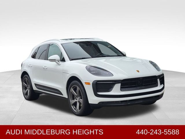 2023 Porsche Macan T