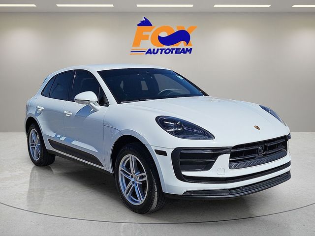 2023 Porsche Macan T