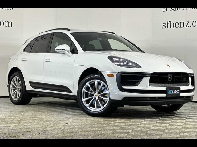 2023 Porsche Macan T