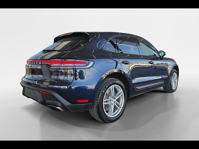 2023 Porsche Macan Base