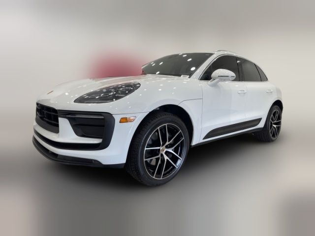 2023 Porsche Macan Base