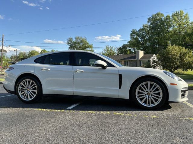 2023 Porsche Panamera 4