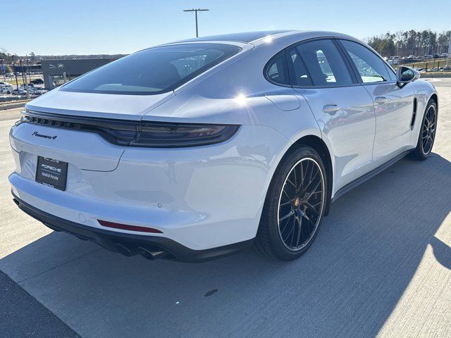 2023 Porsche Panamera 4