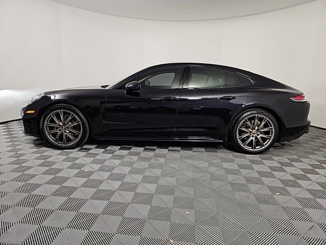 2023 Porsche Panamera 4