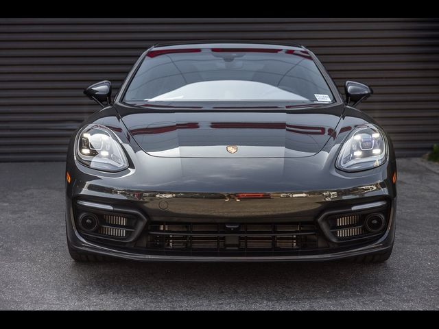 2023 Porsche Panamera 4