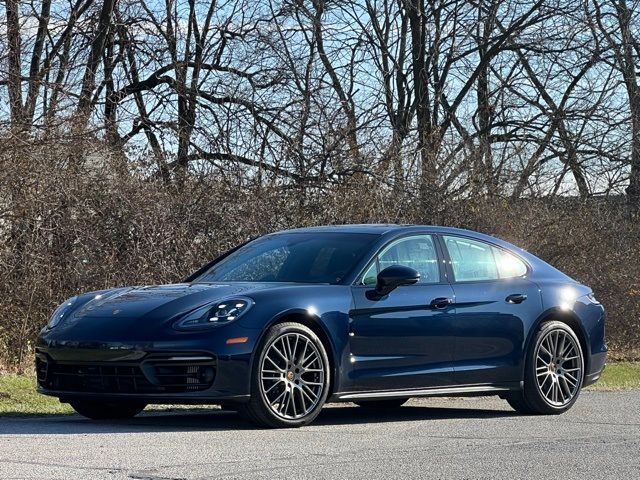 2023 Porsche Panamera 4