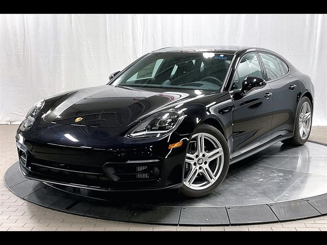 2023 Porsche Panamera 4