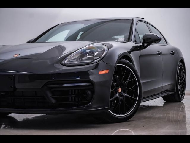 2023 Porsche Panamera 