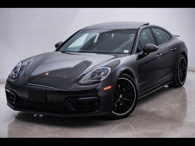 2023 Porsche Panamera 