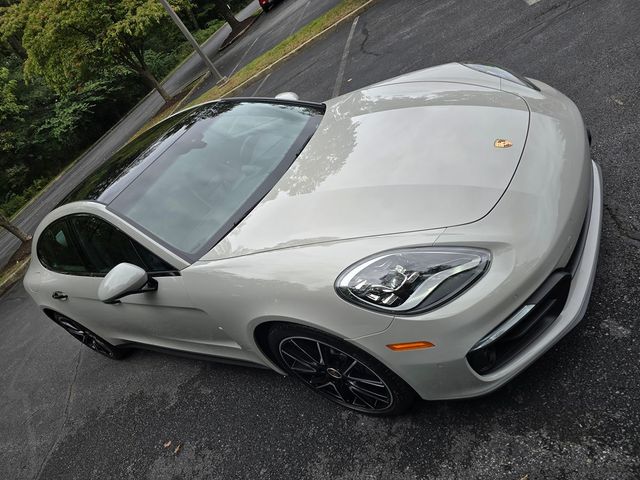 2023 Porsche Panamera 4