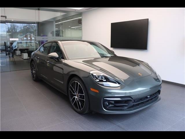 2023 Porsche Panamera 4