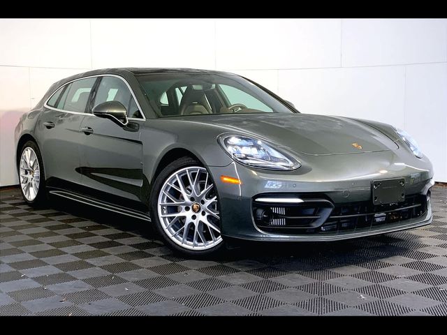 2023 Porsche Panamera 4