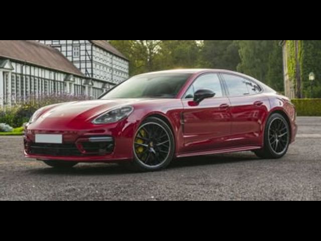 2023 Porsche Panamera 