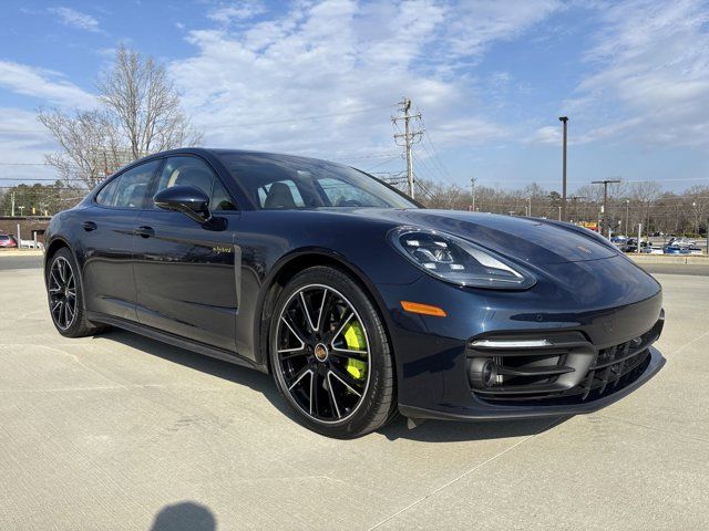 2023 Porsche Panamera E-Hybrid 4