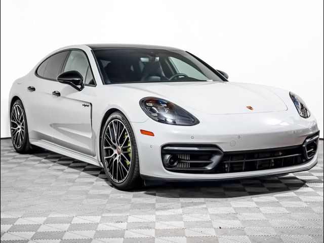 2023 Porsche Panamera E-Hybrid 4