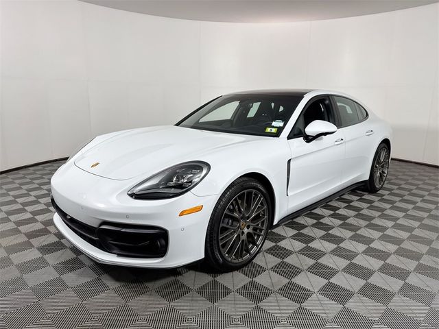 2023 Porsche Panamera 4 Platinum Edition