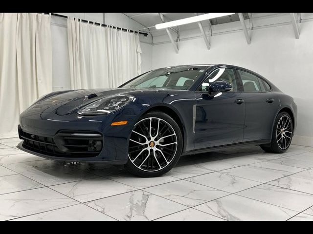 2023 Porsche Panamera 4 Platinum Edition