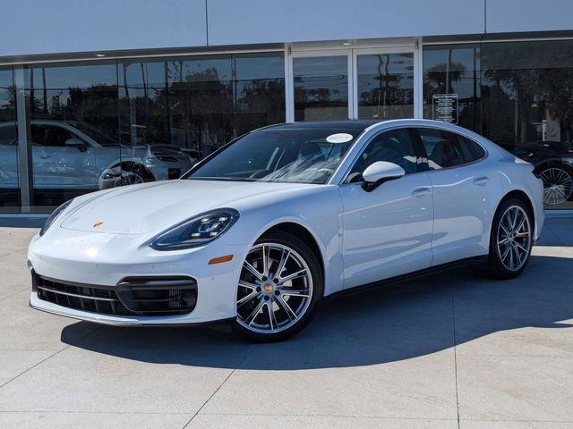 2023 Porsche Panamera 4 Platinum Edition