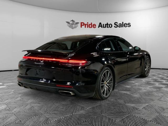 2023 Porsche Panamera 4