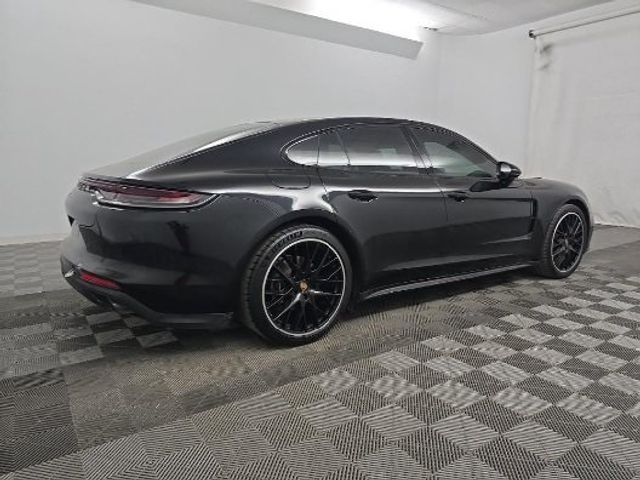 2023 Porsche Panamera Base