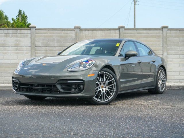 2023 Porsche Panamera Platinum Edition