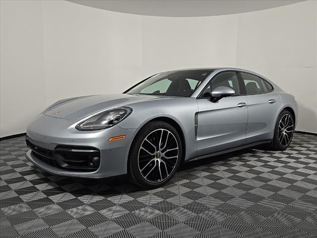 2023 Porsche Panamera 4 Platinum Edition