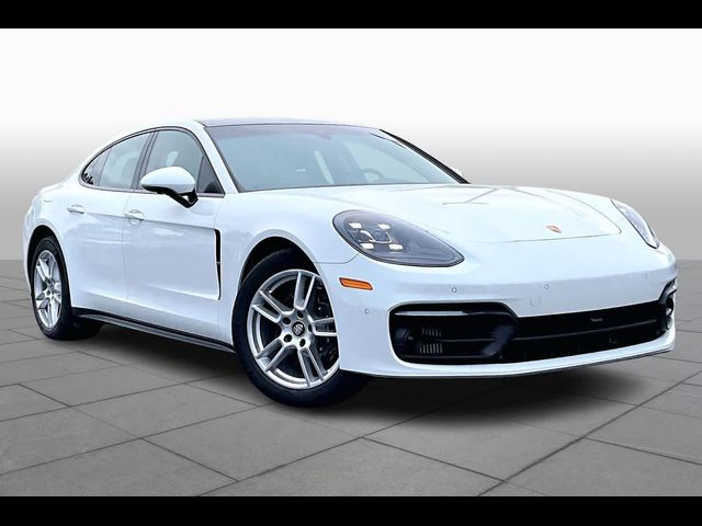 2023 Porsche Panamera Base
