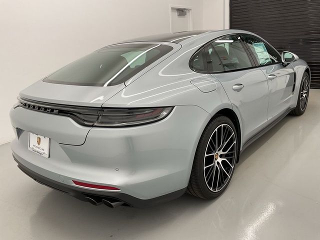 2023 Porsche Panamera Base