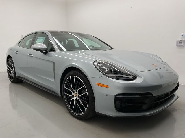 2023 Porsche Panamera Base