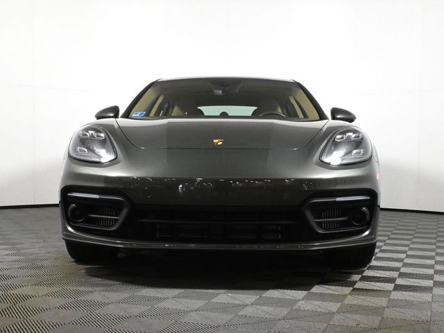 2023 Porsche Panamera Base