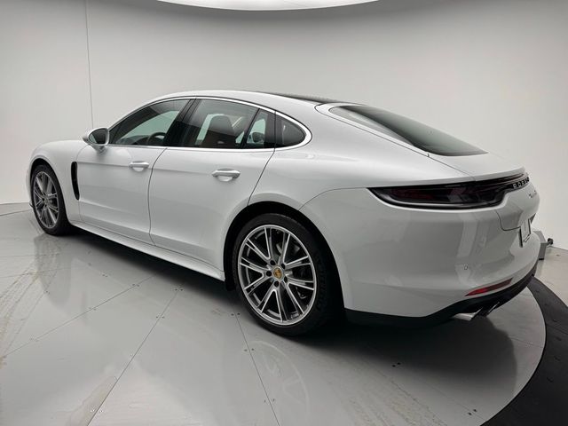 2023 Porsche Panamera Base