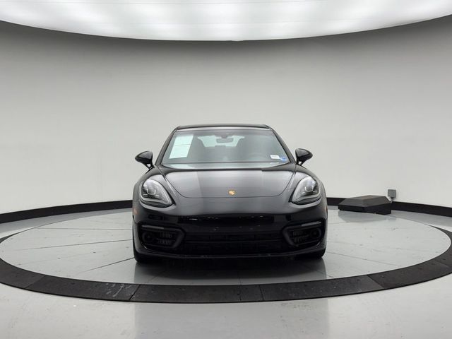 2023 Porsche Panamera Base