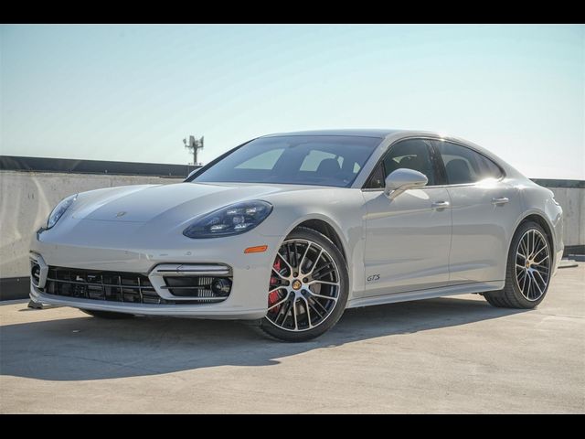 2023 Porsche Panamera GTS