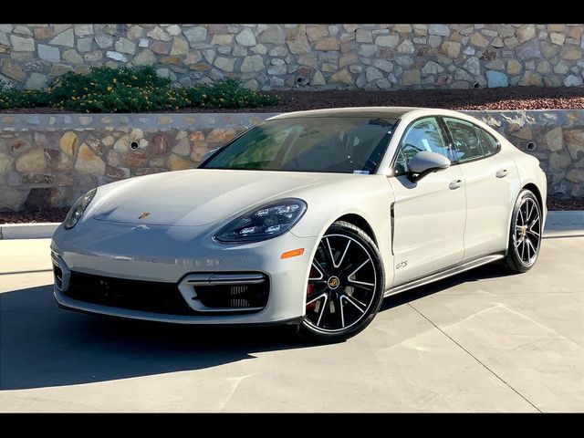 2023 Porsche Panamera GTS