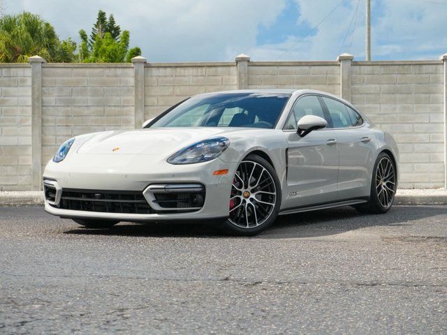 2023 Porsche Panamera GTS