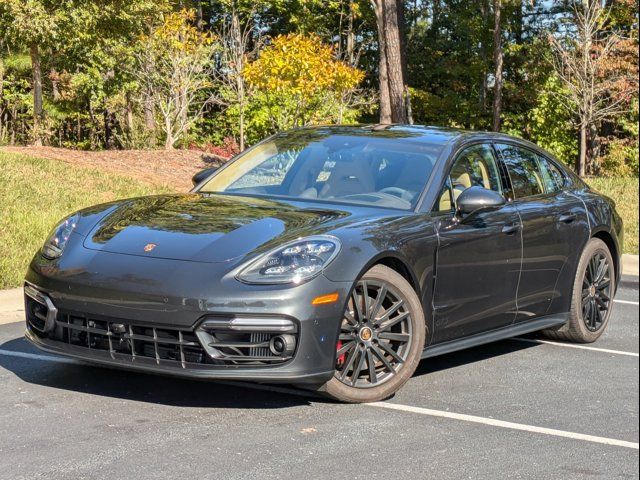 2023 Porsche Panamera GTS