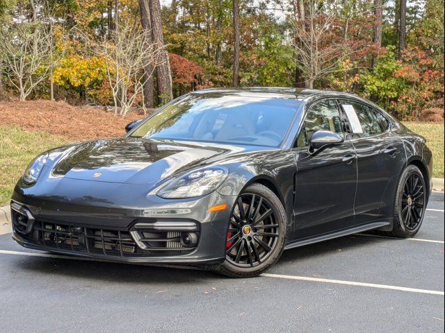 2023 Porsche Panamera GTS